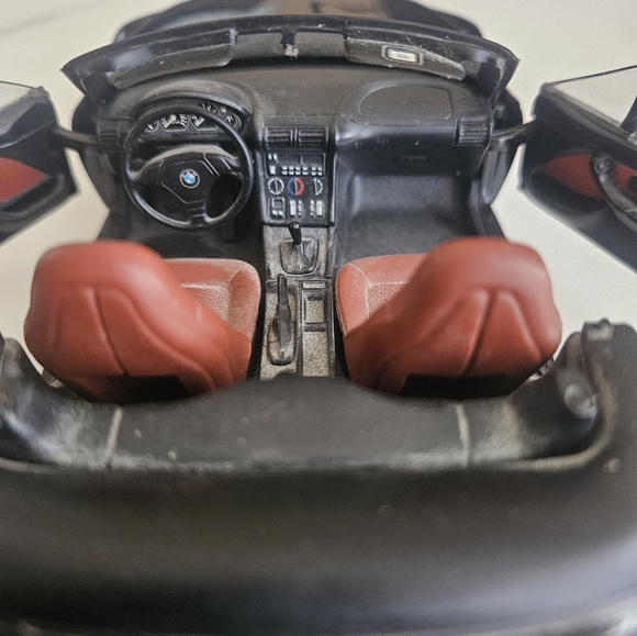 BMW Black Z3 Roadster - Picture 11 of 12